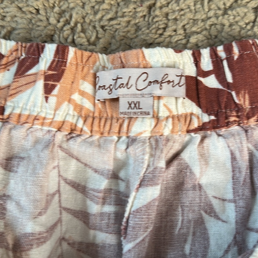 Coastal Comfort Pink Tropical Print Linen Blend Shorts - Picture 5 of 7